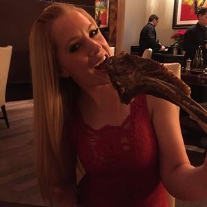 Meet your Posher, Kristin